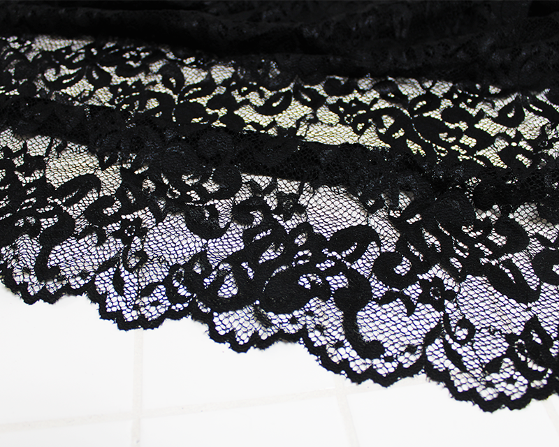 Scalloped Edge Floral Stretch Lace