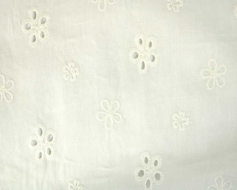 Cotton Anglaise Floral 