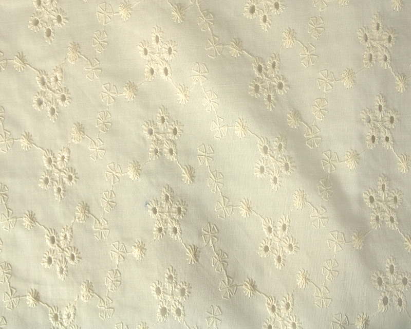 Cotton Anglaise Floral 